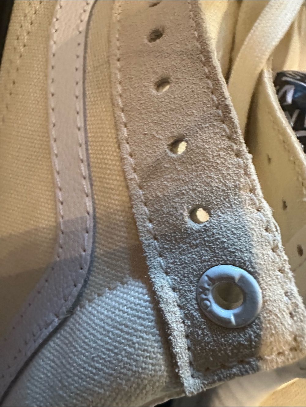 Vans - Picture 8 of 10